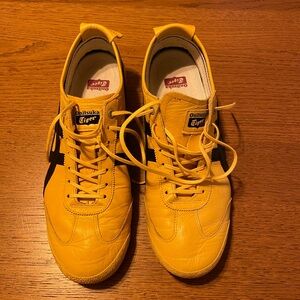 Onitsuka tiger “kill bill” sneakers unisex women’s 9.5 men’s 7.5